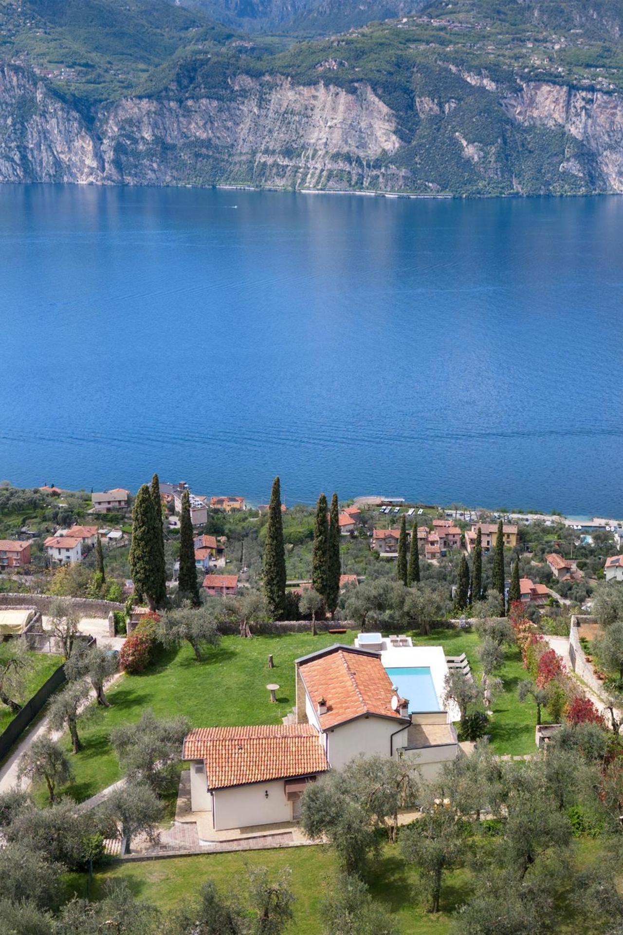 Villa Cipressi - Luxuri Lounge - Malcesine Dış mekan fotoğraf