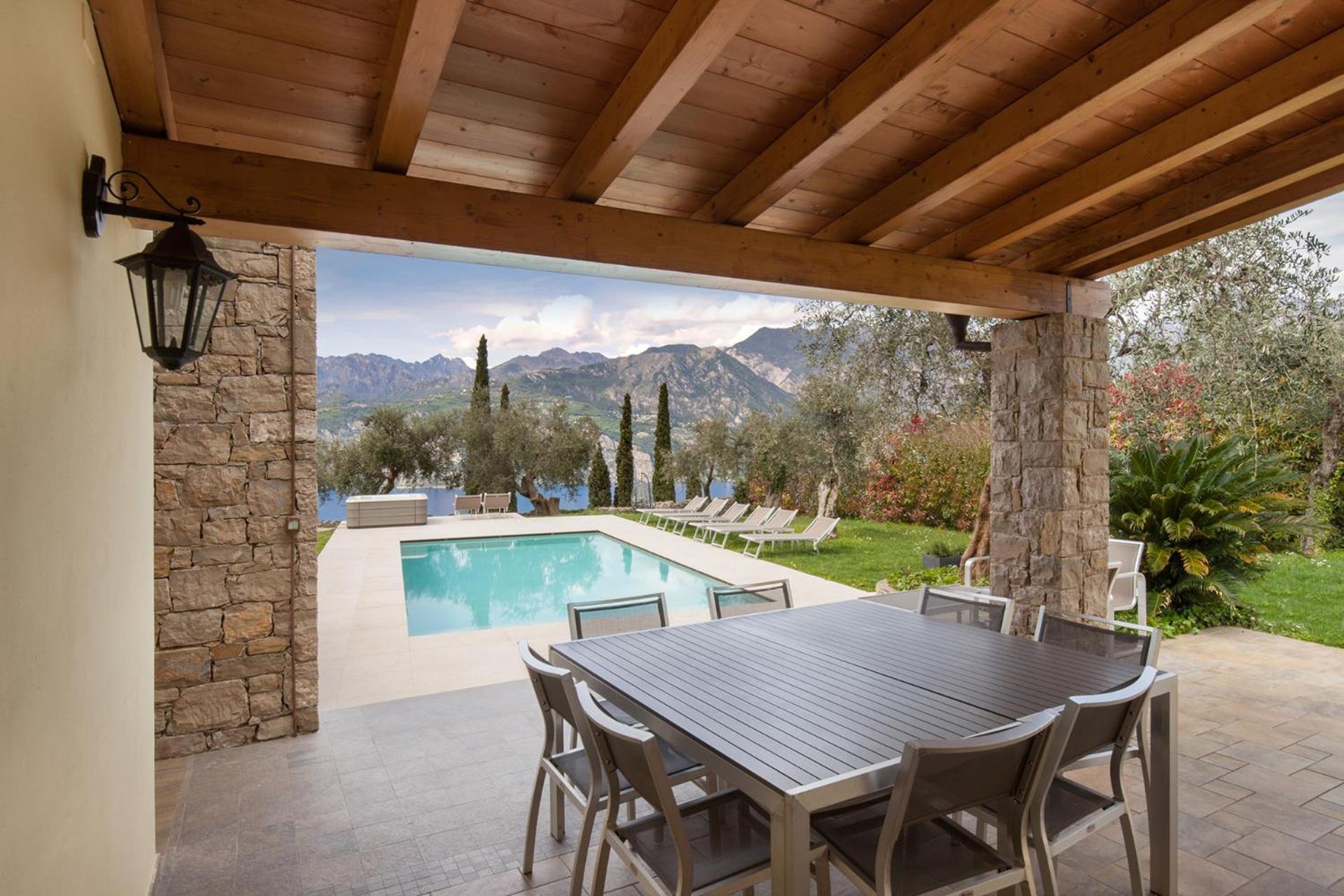 Villa Cipressi - Luxuri Lounge - Malcesine Dış mekan fotoğraf